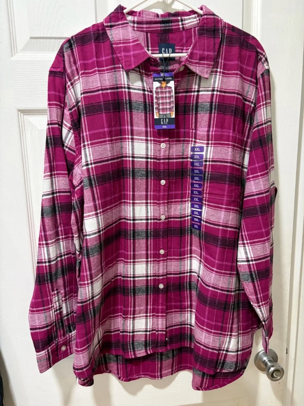 GAP Men’s Fuchsia Plaid Button-Down Shirt - Picture 5 of 5